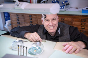Reto explains: How a watch is made